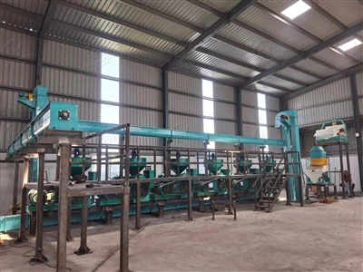 Tillykke med afslutningen af ​​installationen af ​​det indiske Peanut Oil Fac...